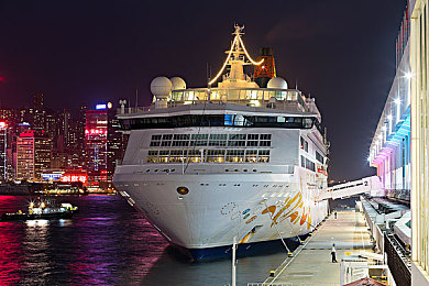 天降女子从2楼掉下了未增删樱花｜惊险樱花坠，互动守护奇遇之旅