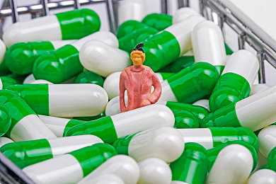 看男男做爱的网站：互联网时代下LGBTQ+群体表达与监管的复杂博弈-1