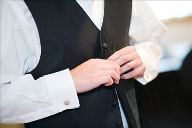 中国男军人同性猛男：中国军队中性少数群体现状揭秘,社会认知与政策冲突引关注-1